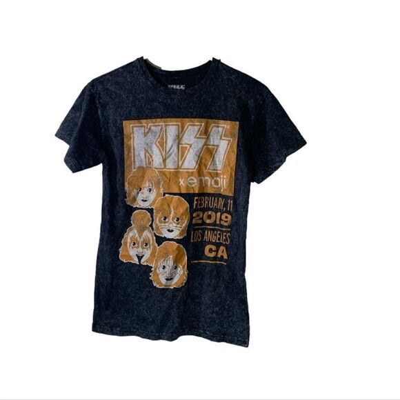 Goodie Two Sleeves Kiss X Emoji Small T Shirt - Picture 1 of 4